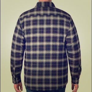 Rugged Men’s Insulated Jacket Flannel